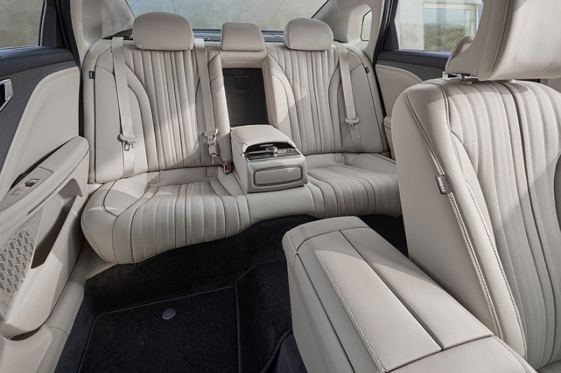 Рестайлинговый седан Kia K8 добрался до Казахстана с полным приводом