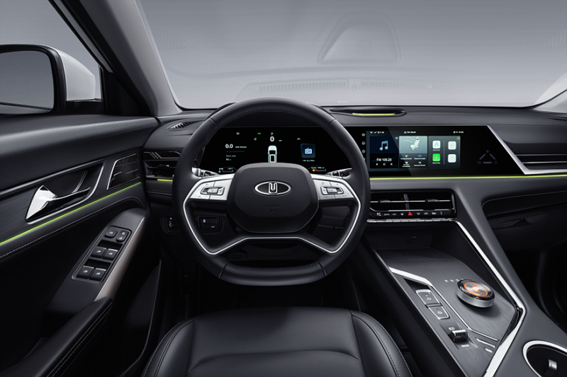 В России стартовали продажи флагманского кроссовера Москвич 8: полный прайс-лист