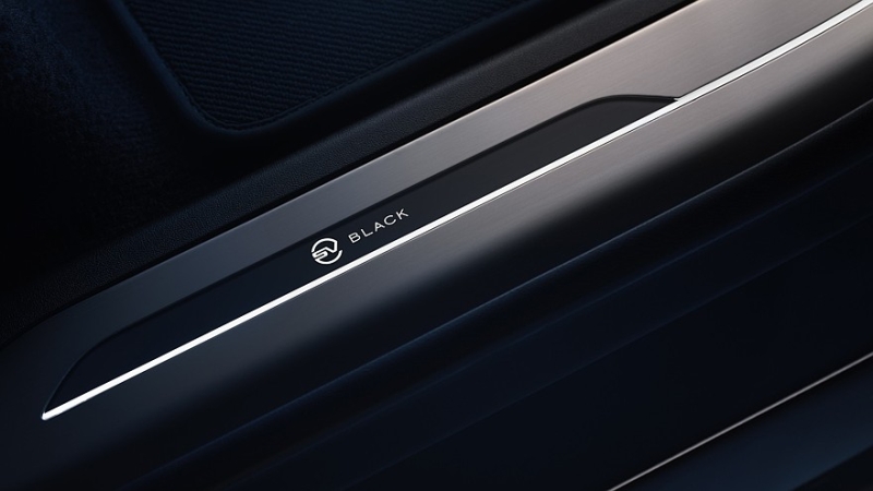 Внедорожник Range Rover Sport SV обзавёлся более динамичной версией