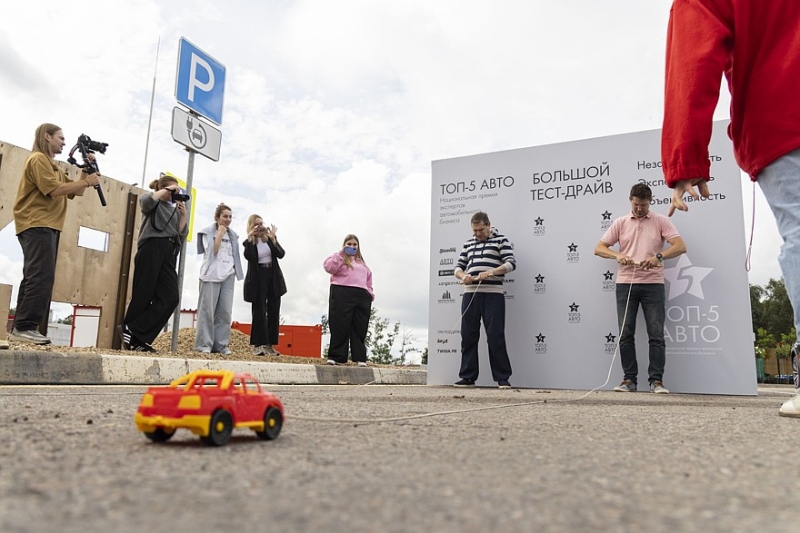 Большой тест-драйв автомобилей-номинантов тринадцатого сезона премии