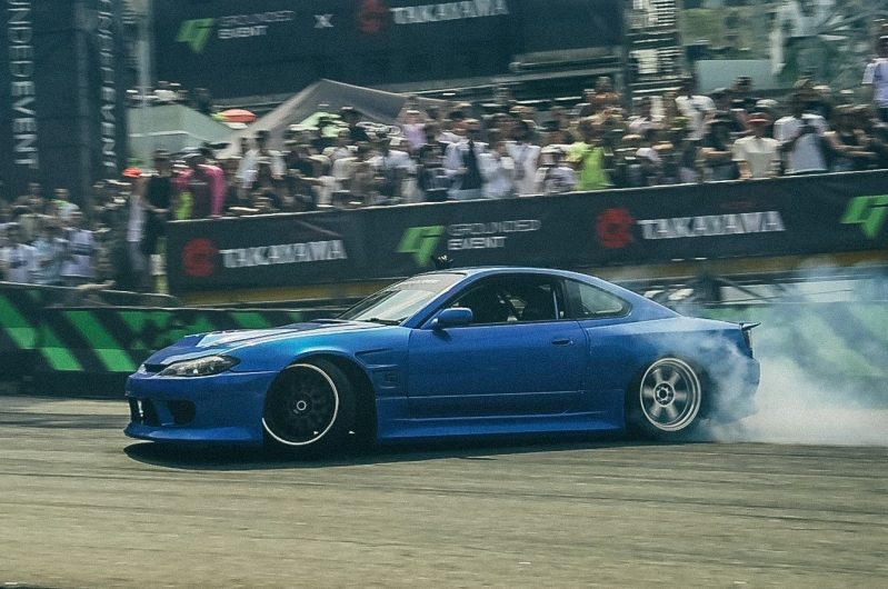 Дрифт как по маслу: Takayama поддержала фестиваль автомобильной культуры Grounded