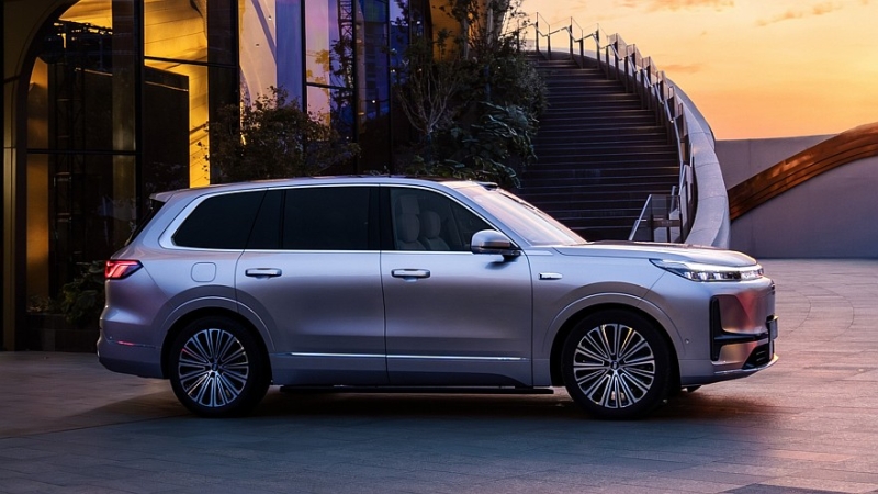 Флагманский кроссовер Geely Galaxy M9: отличный баланс цена/оснащение и ажиотаж