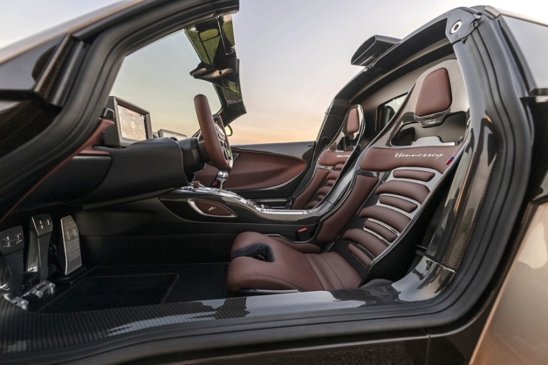 Hennessey Venom F5 Revolution LF: форсированный до 2059 л.с. V8, МКП и задний привод