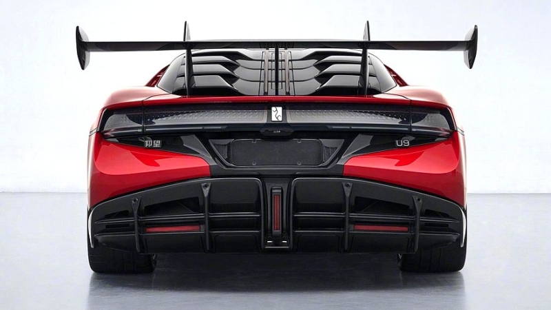 Хватит мелочиться: Yangwang поднимает мощность суперкара U9 выше 3000 л.с.