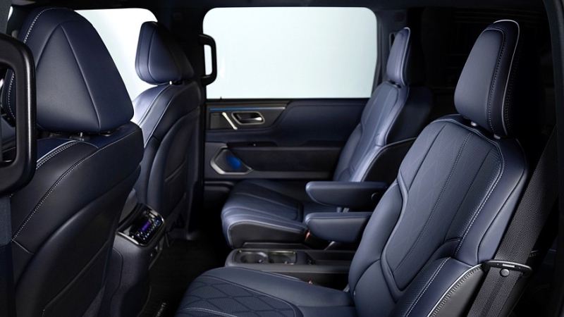 Какие времена, такой и спорт: Infiniti QX80 обзавёлся в США версией Sport и подорожал