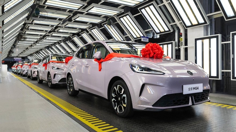 Новый MG 4 полностью рассекречен: женский вайб и намного дешевле предшественника