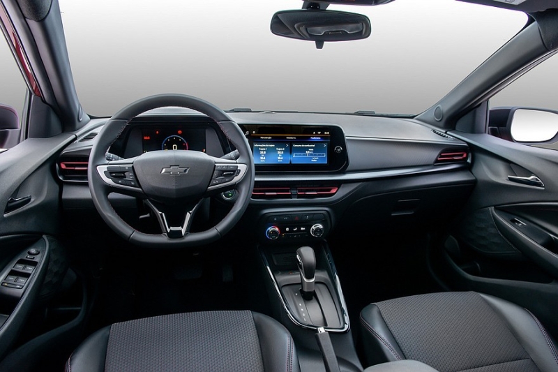 Обновлённый Chevrolet Onix: «живые» фото, подешевевшая база и другие уточнения