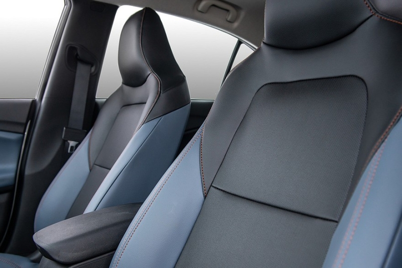 Обновлённый Chevrolet Onix: «живые» фото, подешевевшая база и другие уточнения