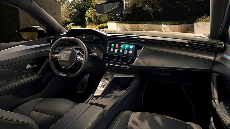 Обновлённый Peugeot 308: двухэтажные фары без подтёков и технические доработки