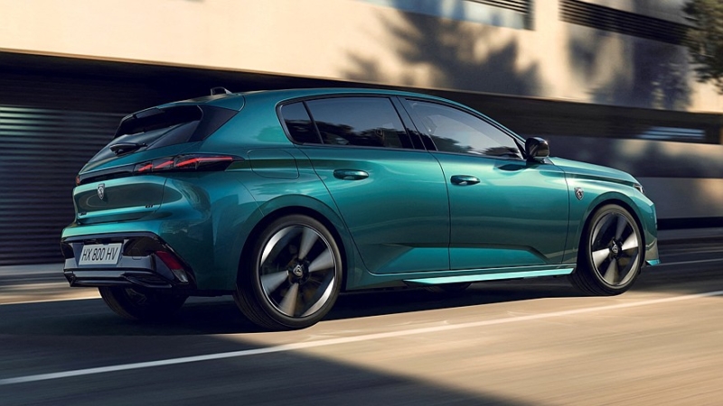 Обновлённый Peugeot 308: двухэтажные фары без подтёков и технические доработки