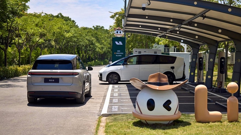 Провал и скандал: Li i8 подешевел всего через неделю после дебюта на фоне слабых продаж