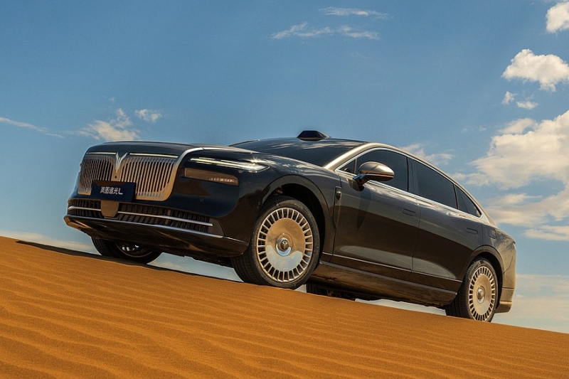 Седан Voyah Passion L готовится к дебюту: больше и роскошнее