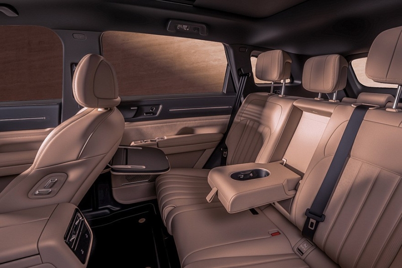 Большой кроссовер Jetour X70L предложен с двумя моторами на выбор