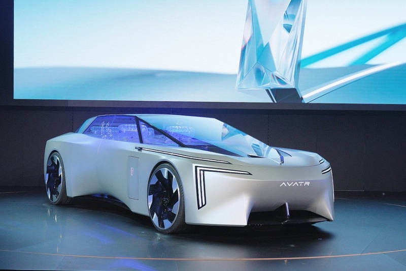 Changan провёл в Европе премьеру роскошного седана Avatr Vision Xpectra