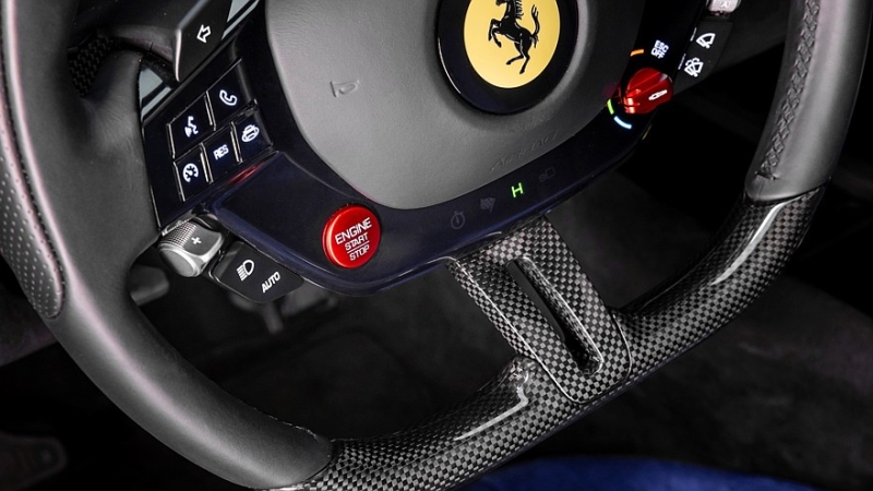 Ferrari 849 Testarossa: легендарное имя и знакомая plug-in гибридная силовая установка