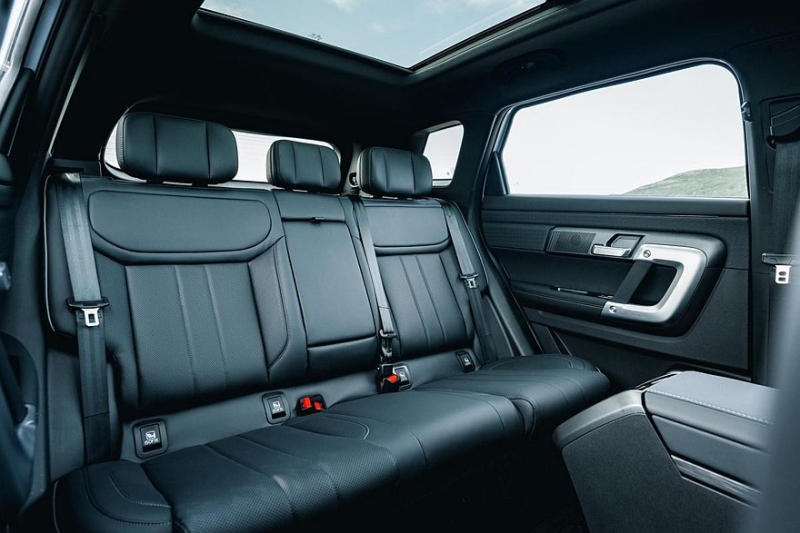 Jaecoo J7 с дизайном в стиле Range Rover Evoque и новым мотором: цены в России