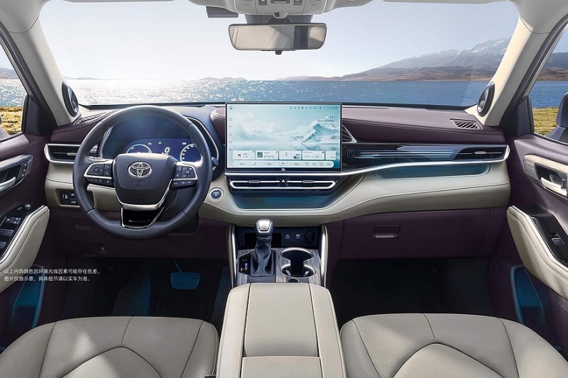 Кроссовер Toyota Highlander получил новый интерьер, но пока не для всех рынков