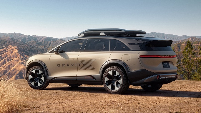 Lucid принимает заказы на большой кроссовер Gravity и разрабатывет три среднеразмерных модели