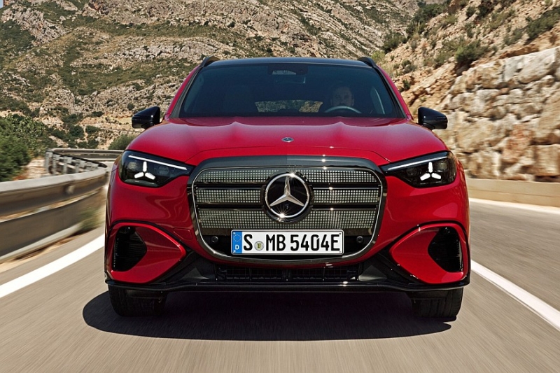 Mercedes-Benz GLC with EQ Technology: 800 вольт, пиксельный «гриль» и фоторамка в «базе»