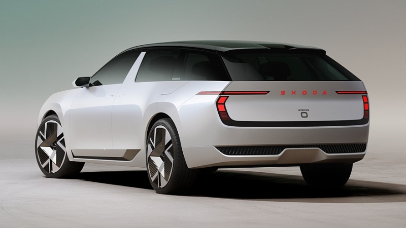 Новая Octavia в формате «зубила»: Skoda готовится к радикальной смене дизайна