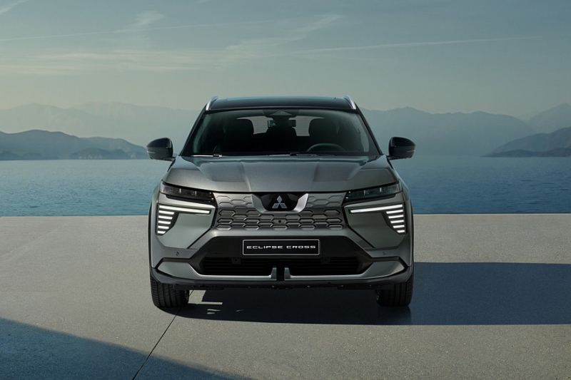 Новый Mitsubishi Eclipse Cross на базе Renault стартует с топовой начинкой