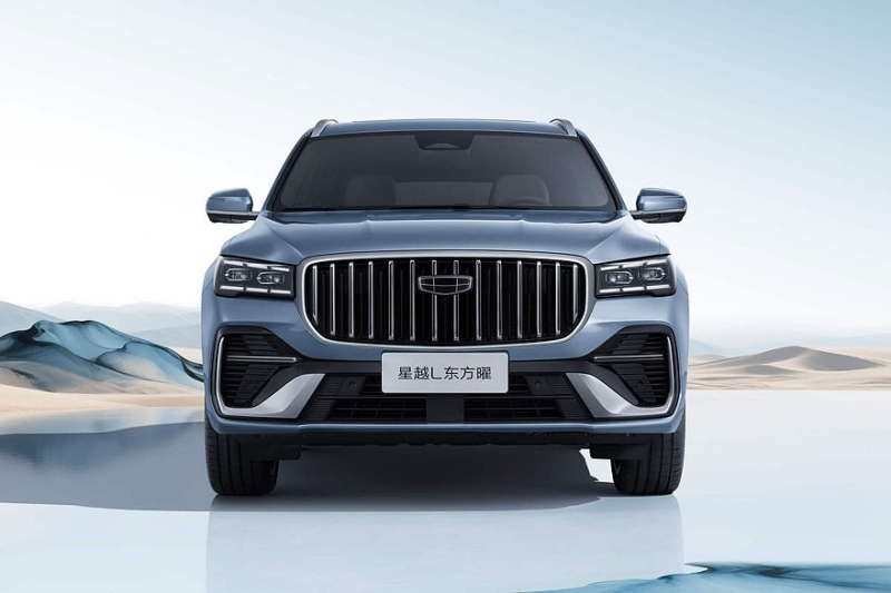 Обновлённый Geely Monjaro: более мощный мотор и модное табло