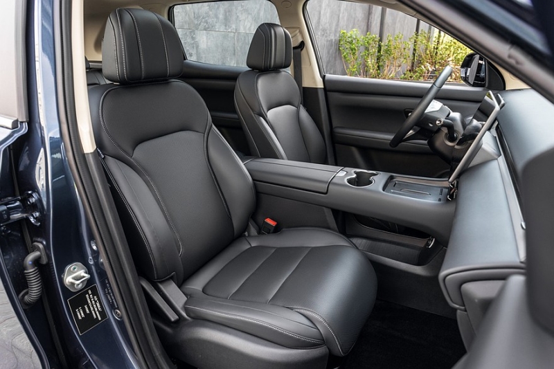 Обновлённый кроссовер Evolute i-Space: оснащение и цены