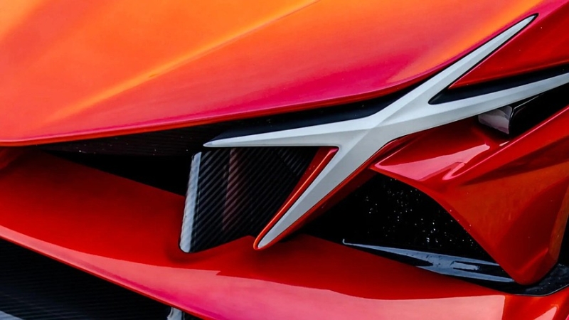 Похожий на ксеноморфа суперкар Apollo Evo с мотором V12 показался в серийном виде