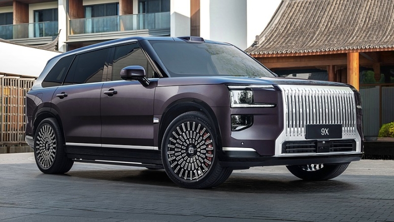 Роскошный гибридный кроссовер Zeekr 9X вышел на рынок: 1400 л.с. и 3,1 с до «сотни»