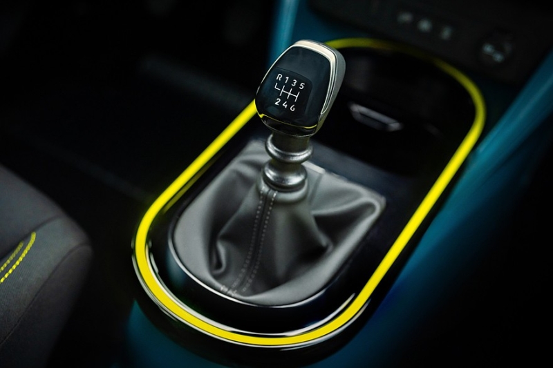 У Fiat Grande Panda появилась новая версия: бензиновый мотор и механическая коробка