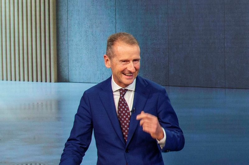 Довёл VW до кризиса, но продолжал получать миллионы: Герберт Дисс уходит на пенсию