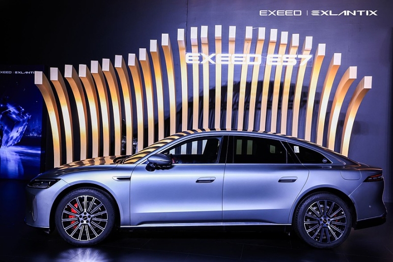 Exeed показал флагманский седан ES7
