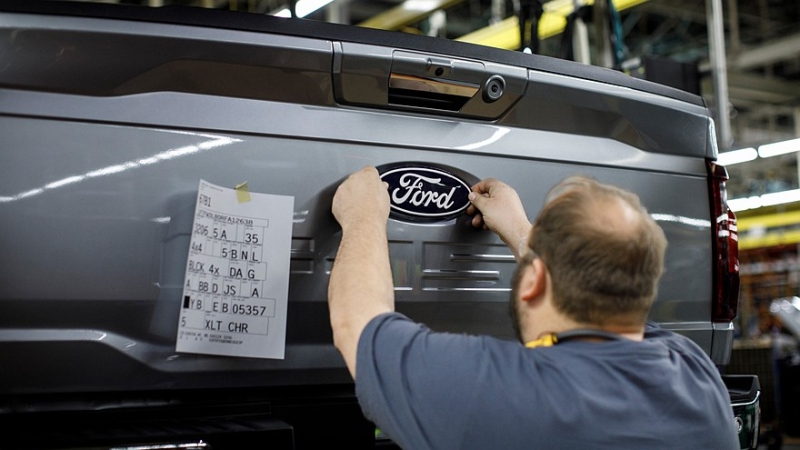 Ford наращивает производство пикапов F-150 и Super Duty, а выпуск Lightning будет на паузе