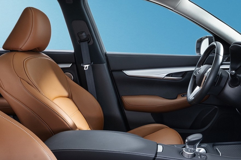 Infiniti QX50 ещё поживёт: кроссоверу доработали салон