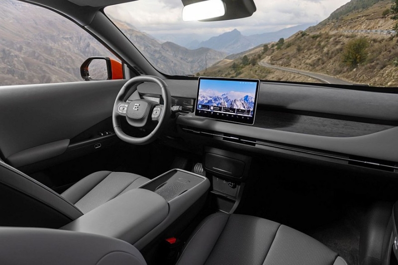 Кроссовер Nammi 06 от Dongfeng добрался до России под видом Evolute i-Joy нового поколения