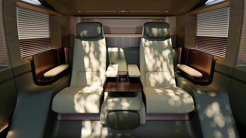 Lexus ищет новые форматы для флагманской модели LS, а новый суперкар показал интерьер