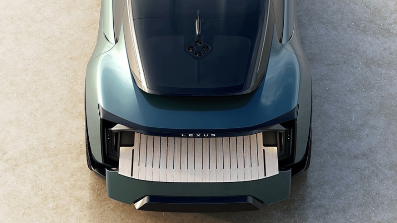 Lexus ищет новые форматы для флагманской модели LS, а новый суперкар показал интерьер