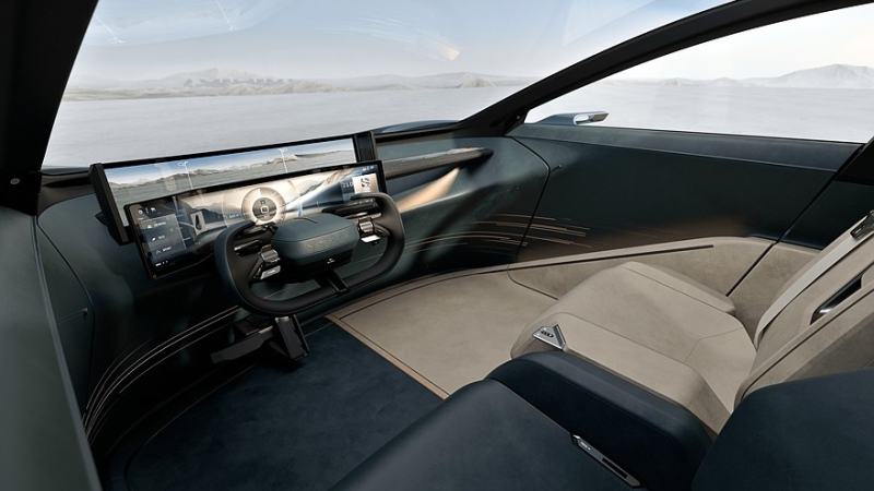 Lexus ищет новые форматы для флагманской модели LS, а новый суперкар показал интерьер