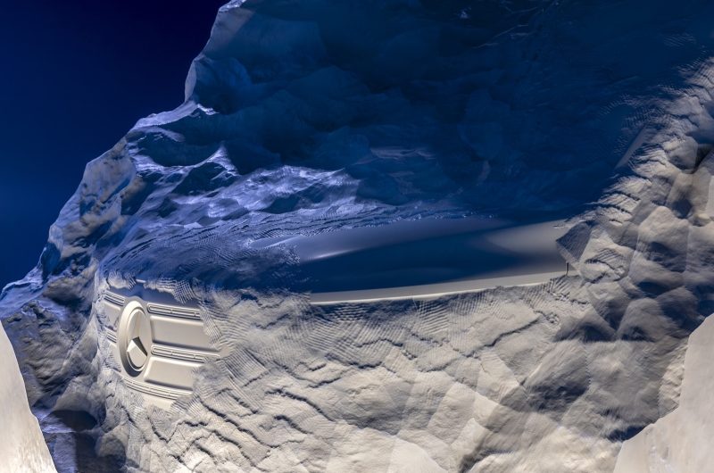 Mercedes-Benz готовит Sprinter нового поколения: первые тизеры