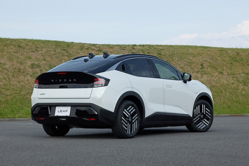 Nissan Leaf в виде кроссовера: ещё одна премьера и «роскошная» версия Autech