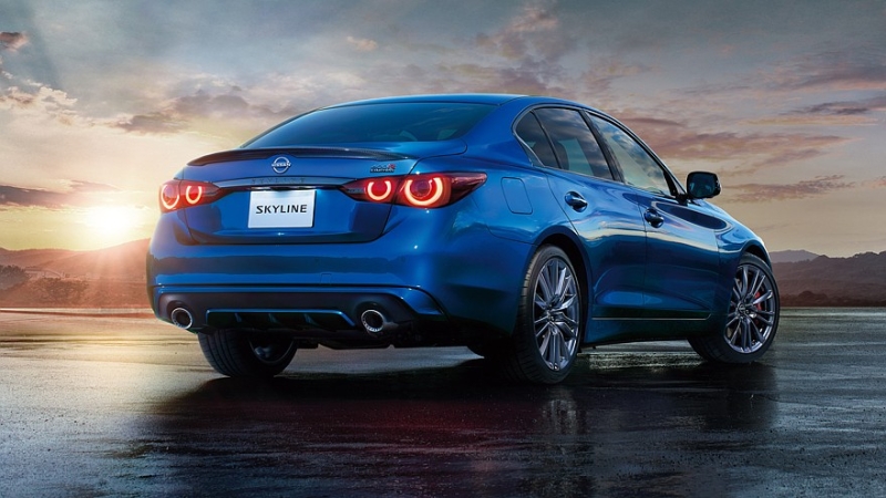 Nissan Skyline получил обновки и обзавёлся спецверсией 400R Limited