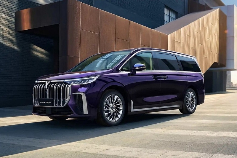 Обновлённый минивэн Voyah Dream едет в Россию: дополнение, а не замена