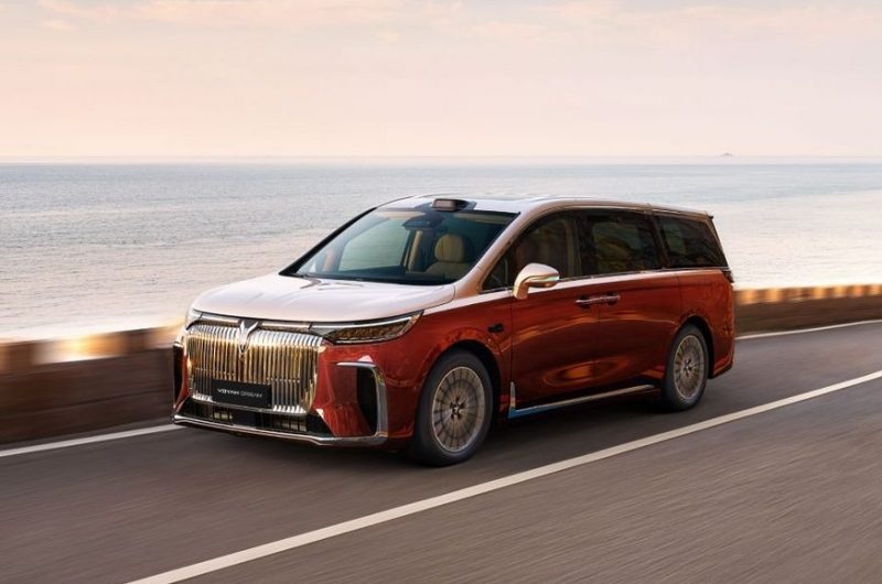 Обновлённый минивэн Voyah Dream едет в Россию: дополнение, а не замена