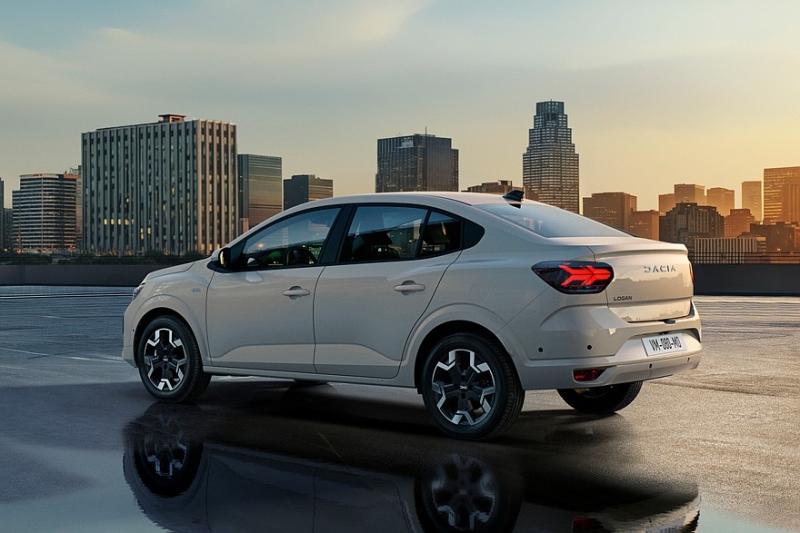 Рестайлинговые Dacia Logan, Sandero и Jogger стали богаче и получили новую технику