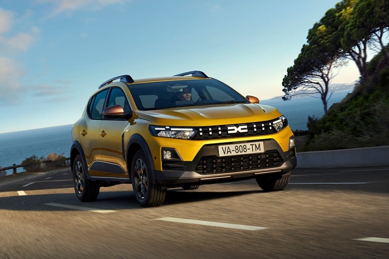 Рестайлинговые Dacia Logan, Sandero и Jogger стали богаче и получили новую технику