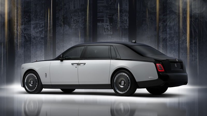Rolls-Royce подготовил особенный Phantom в честь 100-летия седана