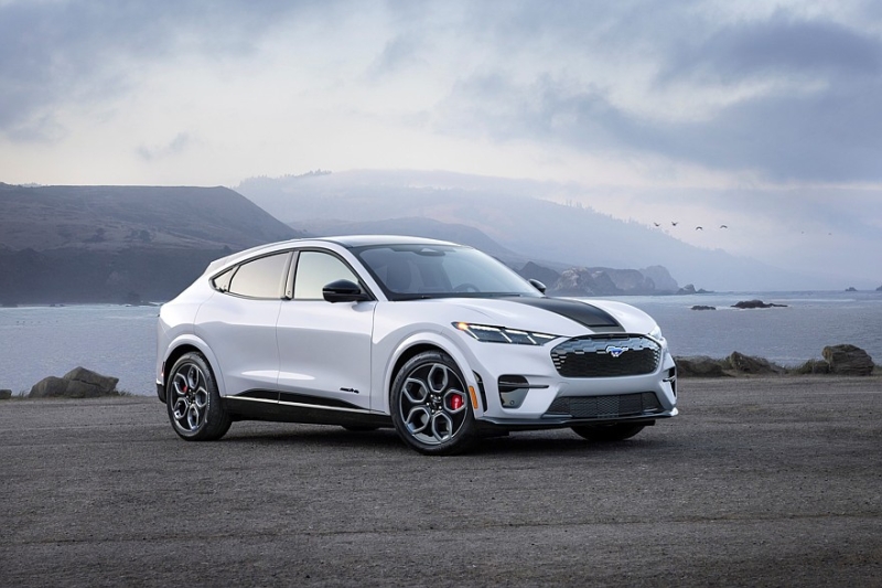 Синева ему к лицу: Ford Mustang Mach-E обзавёлся спецверсией California Special