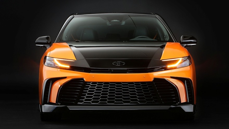 Toyota Camry GT-S: заниженная подвеска, мощные тормоза, яркий декор и слабый мотор