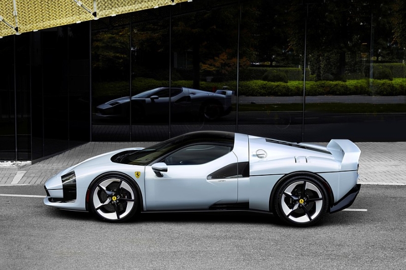 Уникальный суперкар Ferrari SC40: дизайн в духе Ferrari F40 и техника от Ferrari 296 GTB