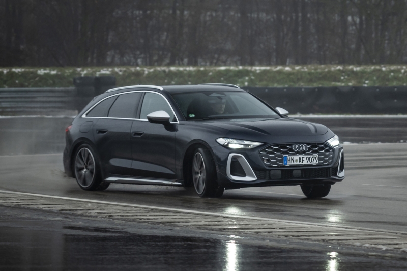 Audi анонсировала обновки сразу для нескольких моделей – A5, Q5, A6, A6 e-tron и Q6 e-tron